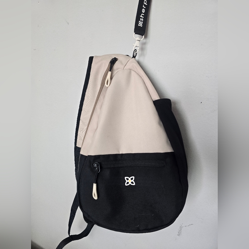 Sherpani Esprit Sling Water-Resistant Backpack - Con Leche 10L